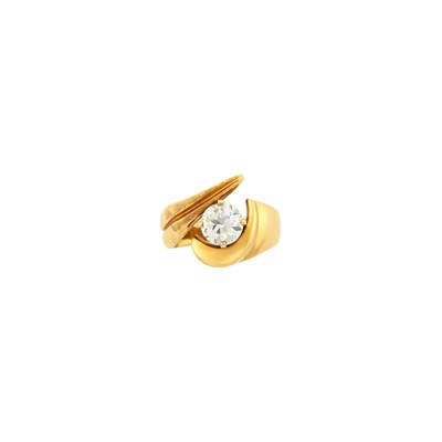 Lot 2256 - Gold and Diamond Ring