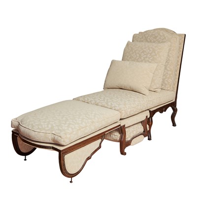 Lot 186 - French Provincial Oak Convertible Daybed