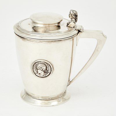 Lot 247 - American Coin Silver "Medallion" Pattern Covered Tankard