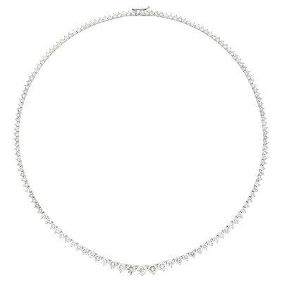 Lot 29 - White Gold and Diamond Necklace