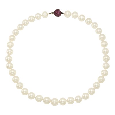 Lot 2204 - Freshwater Cultured Pearl Necklace with Silver and Pink Sapphire Ball Clasp