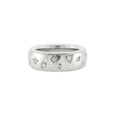 Lot 1109 - Pomellato White Gold and Diamond 'Iconica' Band Ring