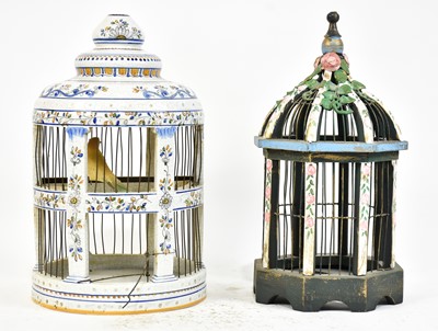 Lot 29 - Group of 2 Birdcages