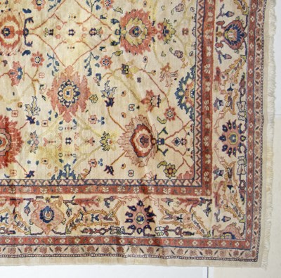 Lot 405 - Mahal Carpet
