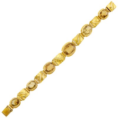 Lot 1136 - Antique Gold and Citrine Bracelet