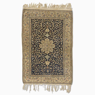 Lot 406 - Nain Rug