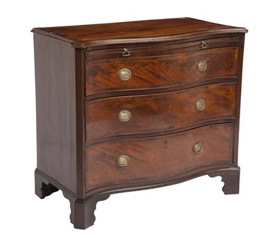 Lot 381 - George III Mahogany Serpentine Chest of Drawers