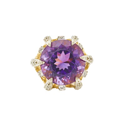 Lot 2250 - Two-Color Gold, Amethyst and Diamond Ring