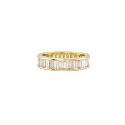Lot 2018 - Gold and Diamond Band Ring