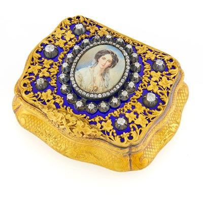 Lot 236 - Jeweled Gold and Guilloché Enamel Imperial Presentation Snuff Box