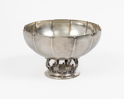 Lot 1164 - American Sterling Silver Footed Centerpiece Bowl
