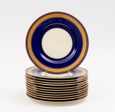 Lot 1120 - Set of Twelve Mintons Cobalt Rimmed and Gilt Decorated Porcelain Dinner Plates