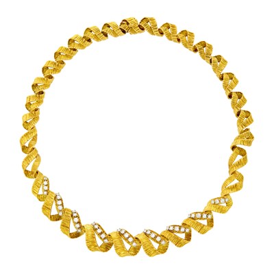 Lot 98 - Gold and Diamond Spiral Link Necklace