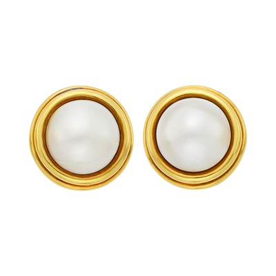 Lot 16 - David Webb Pair of Gold and Mabé Pearl Earclips