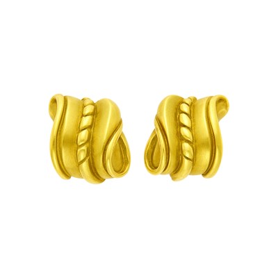 Lot 166 - Barry Kieselstein-Cord Pair of Gold Earclips