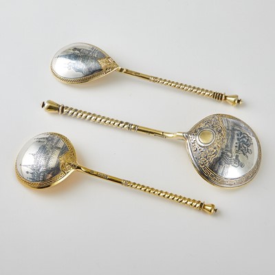 Lot 704 - Group of Three Russian Parcel-Gilt Silver and Niello Spoons
