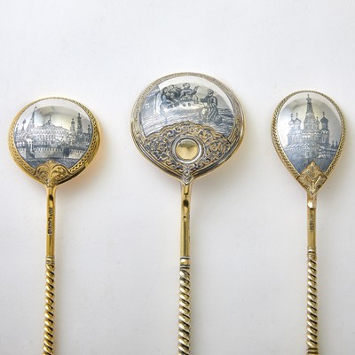 Lot 704 - Group of Three Russian Parcel-Gilt Silver and Niello Spoons