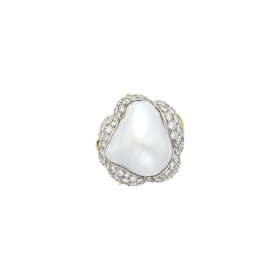 Lot 55 - Gold, Platinum, Baroque Cultured Pearl and Diamond Ring
