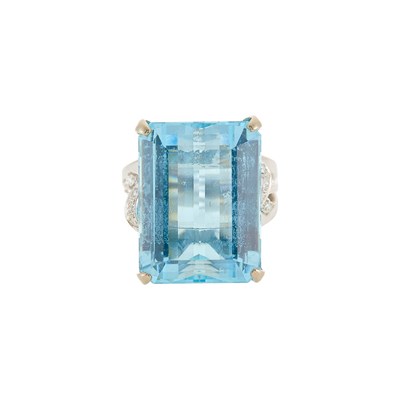 Lot 1116 - White Gold, Aquamarine and Diamond Ring