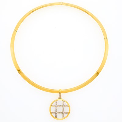 Lot 2011 - Gold Collar Necklace with Diamond Pendant