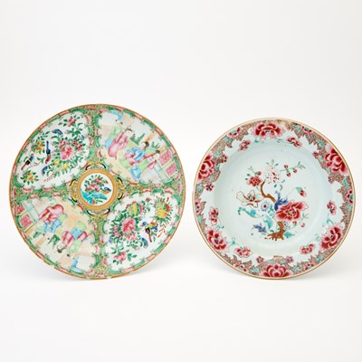 Lot 191 - Two Chinese Export Porcelain Dishes
