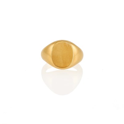 Lot 139 - Tiffany & Co. Gold Signet Ring