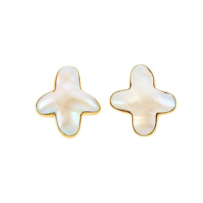 Lot 135 - Christopher Walling Pair of Gold and Freshwater Pearl Earclips