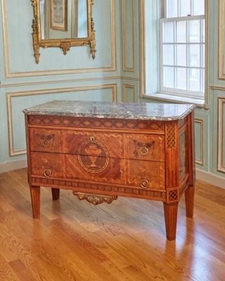 Lot Dutch Neoclassical Kingwood Marquetry Commode