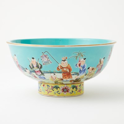 Lot 640 - A Chinese Turquoise Glazed Porcelain Bowl