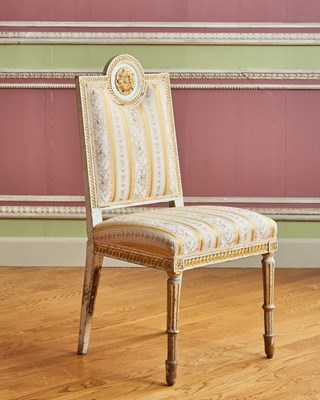 Lot 304 - Italian Neoclassical Painted and Parcel-Gilt Side Chair