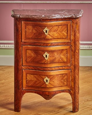 Lot 366 - Régence Kingwood and Tulipwood Chest of Drawers