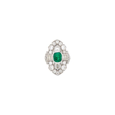 Lot 97 - Platinum, Emerald and Diamond Ring