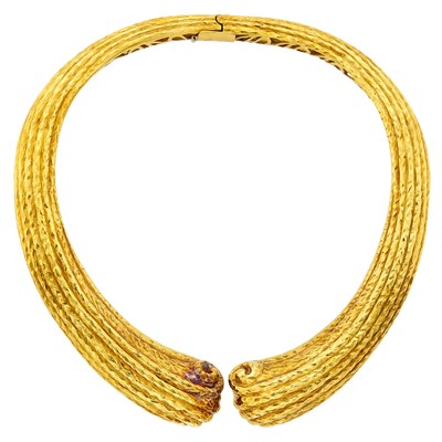 Lot 93 - Hammered Gold Necklace
