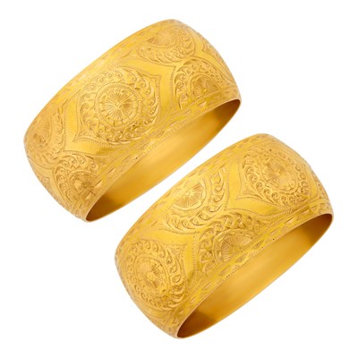 Lot 107 - Pair of Antique Gold Cuff Bangle Bracelets