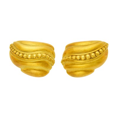 Lot 1007 - Vahe Naltchayan Pair of Gold Earclips