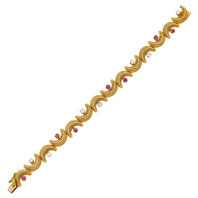 Lot 1040 - Tiffany & Co. Gold, Ruby and Diamond Link Bracelet