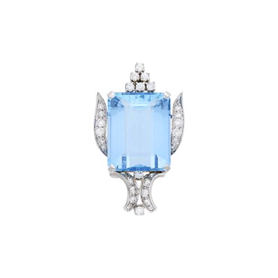 Lot 35 - Platinum, Aquamarine and Diamond Pendant