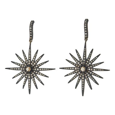 Lot 1148 - Attributed to Bochic Pair of Blackened Gold, Silver and Brown Diamond Star Pendant-Earrings