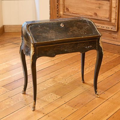 Lot 111 - Louis XV Chinoiserie Decorated Black Lacquer Lady's Desk