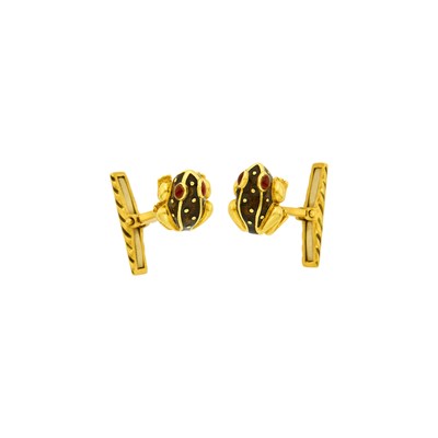 Lot 55 - David Webb Pair of Gold and Brown Enamel Frog Cufflinks