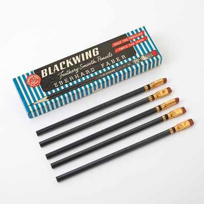 Lot 276 - A variety of vintage Blackwing pencils