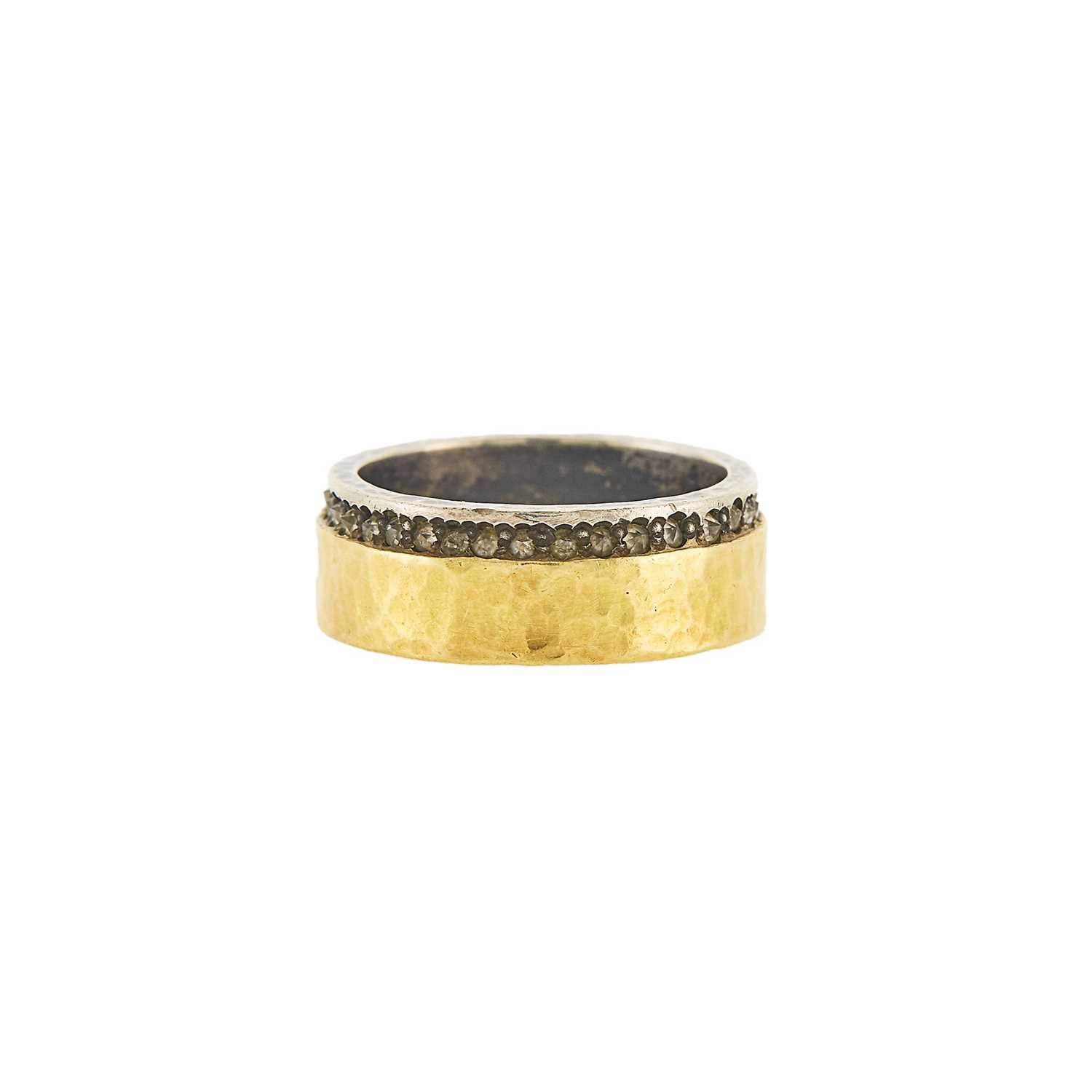 Lot 1157 - Todd Pownell Silver, Gold and Diamond Band 'Tap' Band Ring