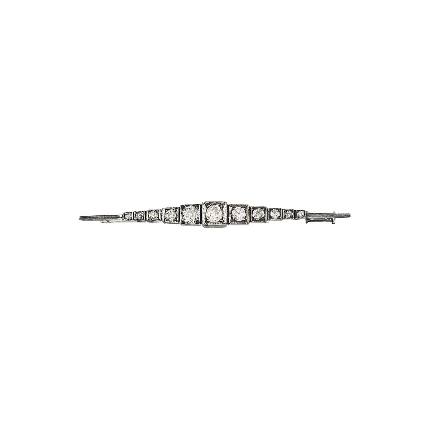Lot 1089 - Antique Silver, Gold and Brown Diamond Bar Brooch