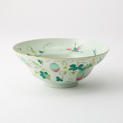 Lot 623 - A Chinese Enameled Porcelain Bowl