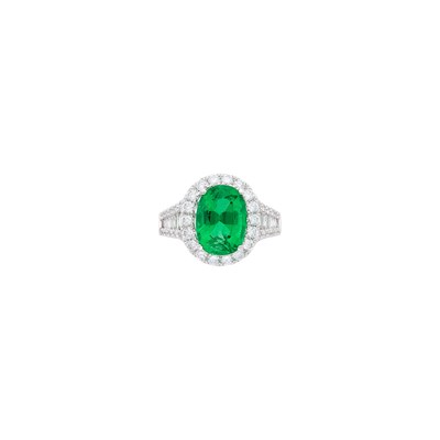 Lot 57 - White Gold, Emerald and Diamond Ring