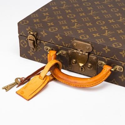 Lot 187 - Louis Vuitton Jewelry Travel Case