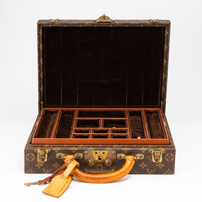Lot 187 - Louis Vuitton Jewelry Travel Case