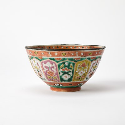 Lot 116 - Chinese Bencharong Porcelain Bowl