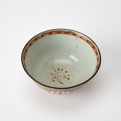 Lot 116 - Chinese Bencharong Porcelain Bowl
