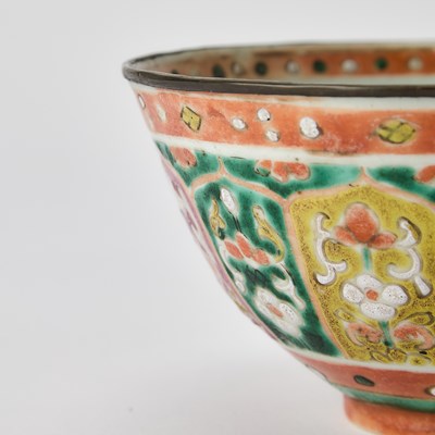 Lot 116 - Chinese Bencharong Porcelain Bowl